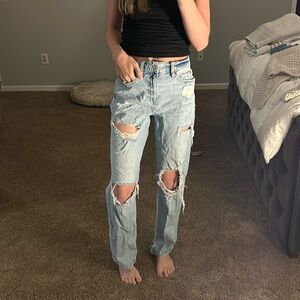 DAZE Australian Light Wash Distressed Denim Jeans